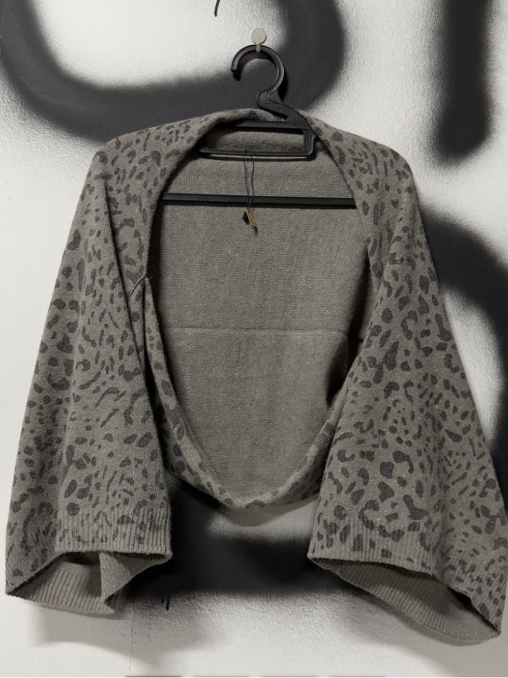 Vintage Gray Leopard Print Bolero Knit Cardigan Shrug Open Back Cropped Cape OS